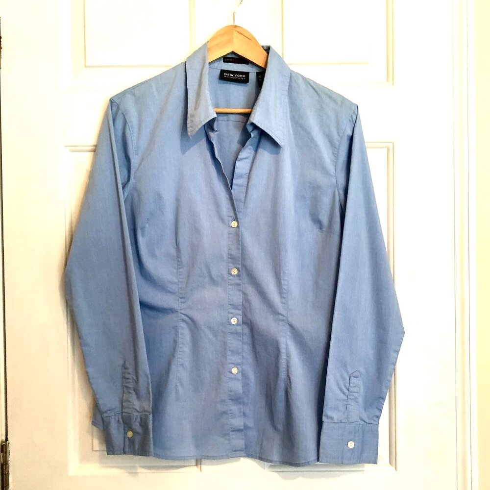 New York & Co Ladies Blue Oxford